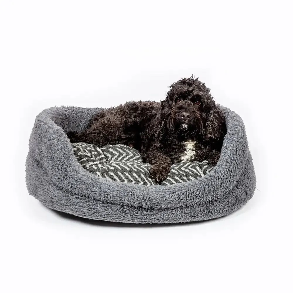 Danish Design Fleece Slumber Bed Charcoal Arrows